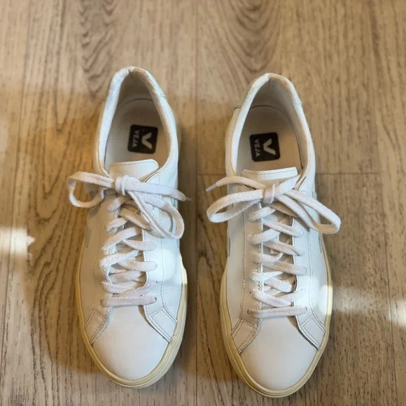 Veja Women's White and Mint Sneakers - Picture 5 of 7